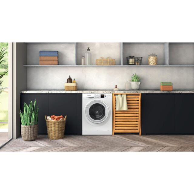 Hotpoint NSWF 7469 W UK Freestanding 7kg 1400rpm Washing Machine