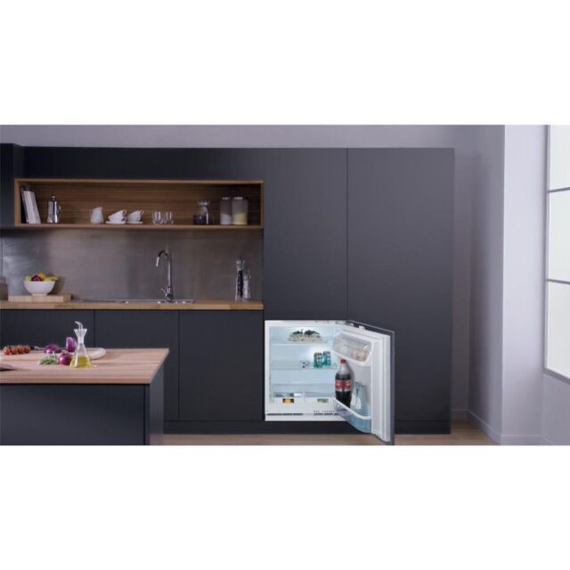 Hotpoint HL A1.UK 1 Integrated Fridge