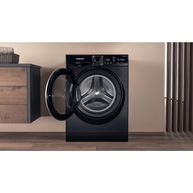 Hotpoint freestanding front loading washing machine: 10kg