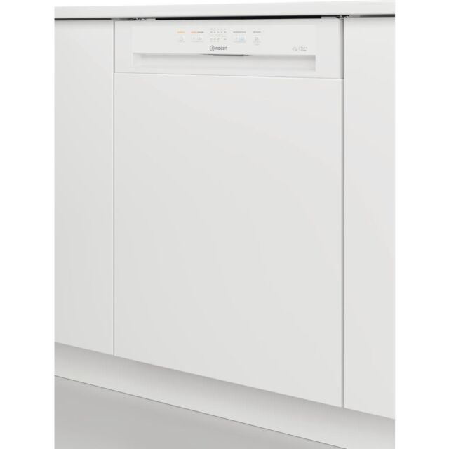 Indesit I3B L626 UK Push&Go Built-In Dishwasher