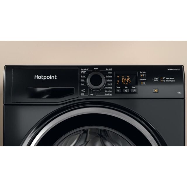 Hotpoint freestanding front loading washing machine: 10kg