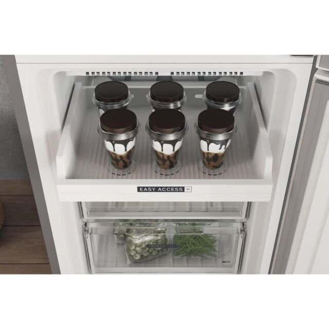 Whirlpool W7X 82O OX UK Freestanding Fridge Freezer