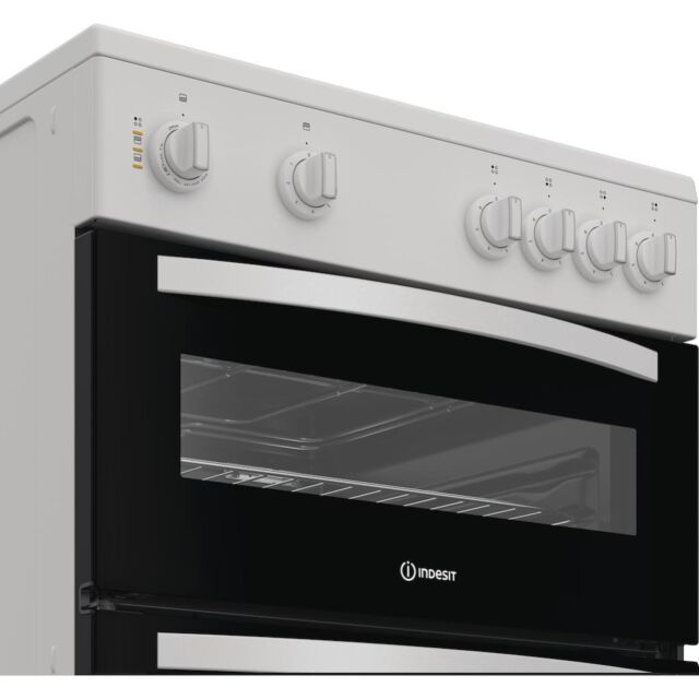 Indesit ITE6VMW Freestanding 60cm Electric Cooker with Ceramic Hob